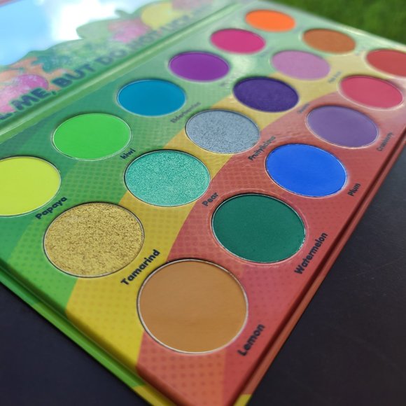 Sourlicious Palette- Eyeshadow Palette - Bombshell Cosmetica - Picture 3 of 7